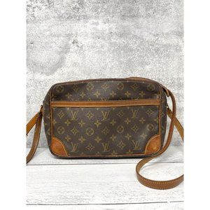 Louis Vuitton Monogram Trocadero 30